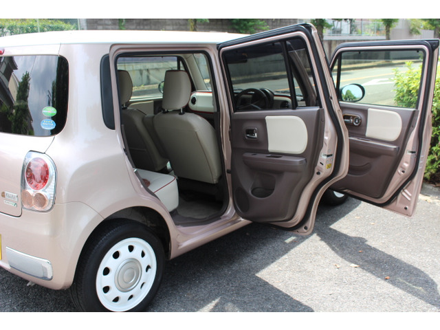 スズキ アルトラパンショコラ X 人気のツートンカラー の中古車詳細