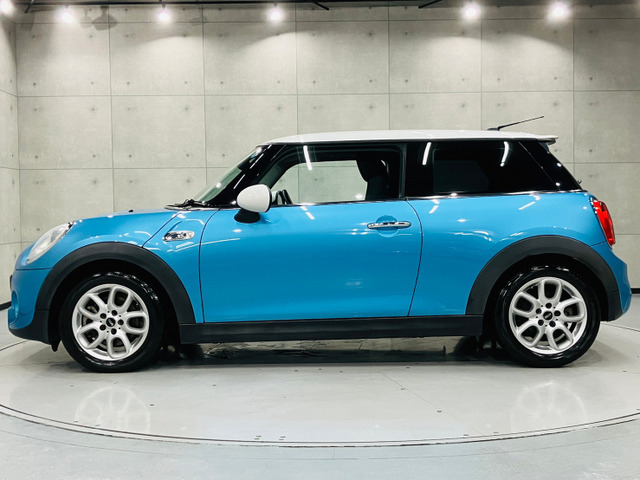 中古車リース Bmw Mini ミニ クーパー S クロームエクステリア ナビ バックカメラ 15年式 5 4万km エレクトリックブルー 埼玉県 ユズカリ