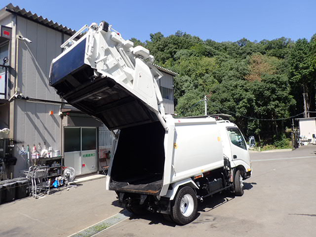 中古車 日野 デュトロ 塵芥車 H24 プレス式 4 3 極東 At車 の中古車詳細 126 625km ホワイト 大阪府 365 2万円 中古車情報 中古車検索なら 車選びドットコム 車選び Com 中古車 日野 デュトロ 塵芥車 H24 プレス式 4 3 極東 At車 の中古車詳細 126 625km ホワイト 大阪府 365 2万円 中古車情報 中古車検索なら 車選びドットコム 車選び Com