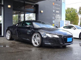 R8 4.2 FSI クワトロ 4WD ディーラー車 左ハンドル 黒革シート