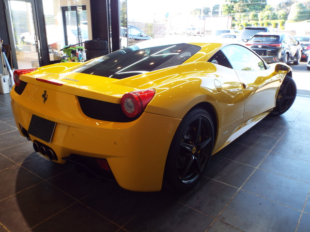フェラーリ 458 イタリア ポロシャツ イエロー 458イタリア・イエロー(黄)の中古車を探す【カーセンサー】