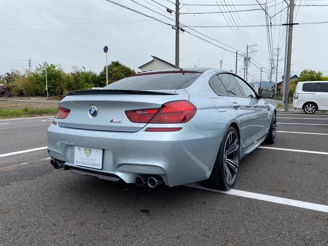 中古車 BMW M6グランクーペ 4.4 黒革シート ブルーキャリパー の中古車