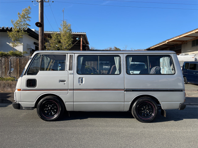 中古車 日産 キャラバン の中古車詳細 (走行距離推定, シルバー, 静岡県, 220万円) | 中古車情報・中古車検索なら【車選びドットコム（車 選び.com）】