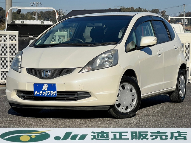 中古車 ホンダ フィット 1.3 G AT 純正ナビ スマートキー ETC の中古車