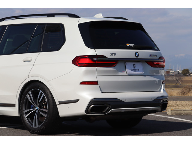 中古車 BMW X7 M50i 4WD 法人1オーナー/OP多数/530ps の中古車詳細