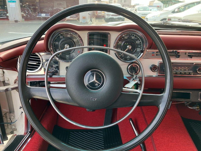 中古車 メルセデス・ベンツ SLクラス 280SL 内外装レストア済み AT クーラー PS の中古車詳細 (走行距離不明, ホワイト, 三重県,  1,380万円) | 中古車情報・中古車検索なら【車選びドットコム（車選び.com）】