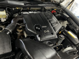搭載されるエンジンはVVT-i機構付きの直6DOHC 2.5L直噴(1JZ-FSE型)で5速オートマとの組み合わせとなります。