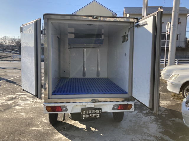 日産 クリッパートラック 冷凍冷蔵車 の中古車詳細 (127,610km 