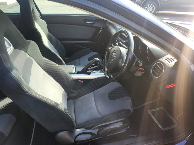 マツダ RX-8 ベースモデル 5速マニュアル 社外ナビ の中古車詳細
