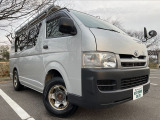 ハイエースバン  ディーゼルターボ 4WD 車定員9人