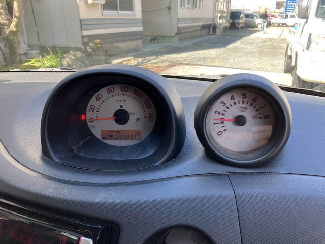 ダイハツ エッセ カスタム ☆AT車☆CDオーディオ☆AUX接続☆ の中古車