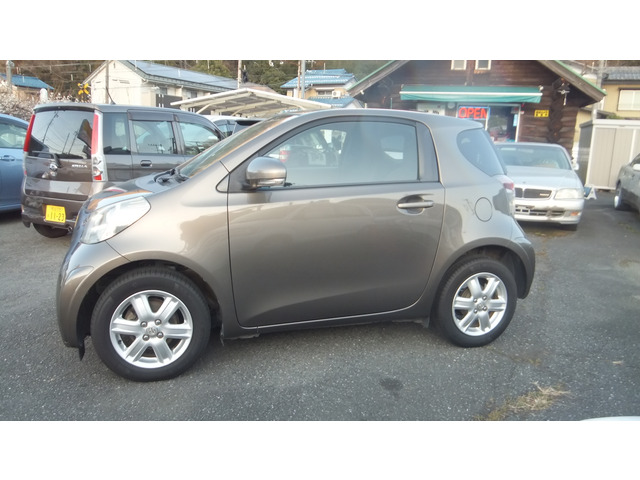 トヨタ iQ 1.0 100G ☆ の中古車詳細 (86,970km, ブラウン, 埼玉県, 38  