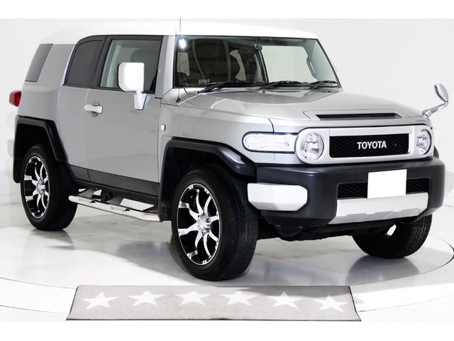 トヨタ FJクルーザー 4.0 カラーパッケージ 4WD カラーパッケージ 4WD