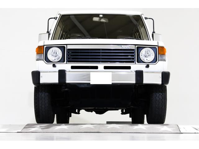 三菱 パジェロ 2.5 ミッドルーフ XL ディーゼル 4WD XL 4WD 丸目ヘッド