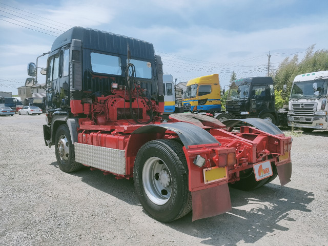 中古車 日野 スーパードルフィン トレーラーヘッド の中古車詳細 (765,054km, ブラック, 埼玉県, 228.8万円) |  中古車情報・中古車検索なら【車選びドットコム（車選び.com）】