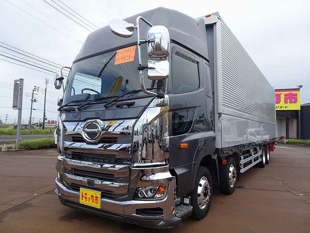 中古車 日野 プロフィア アルミウイング 14.1t 4軸 Rエアサス の中古車詳細 (341,547km, グレー, 新潟県, 1,353万円) |  中古車情報・中古車検索なら【車選びドットコム（車選び.com）】