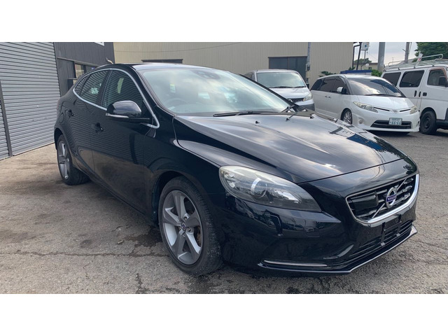 中古車 ボルボ V40 T4 SE Bluetooth/シートヒーター の中古車詳細 (74,000km, ブラック, 千葉県, 79万円) | 中古車 情報・中古車検索なら【車選びドットコム（車選び.com）】