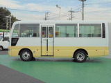 シビリアン バス SX 26人乗り 電動折戸式ドア