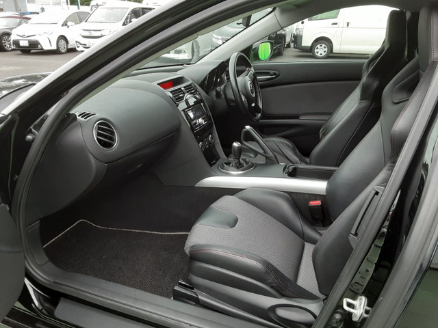 F#059 RX-8 ABA-SE3P H17 純正オプション？ OP フューエルリッド 給油口 蓋 フタ ＲＸ－８ タイプＳ（マツダ）[６MT]のカタログ詳細情報｜中古車の