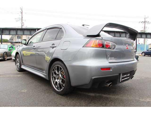 中古車 三菱 ランサーエボリューション 2.0 ファイナルエディション 