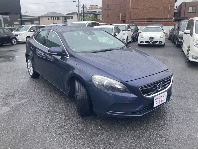 中古車 ボルボ V40 T4 禁煙☆ナビ☆プッシュS☆Bカメ☆ETC の中古車