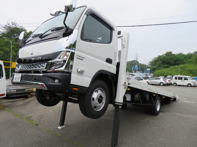 中古車 三菱ふそう キャンター 車載車 回送車 車載 農機具運搬車 の中古車詳細 (500km, ホワイト, 兵庫県, 748万円) | 中古車 情報・中古車検索なら【車選びドットコム（車選び.com）】