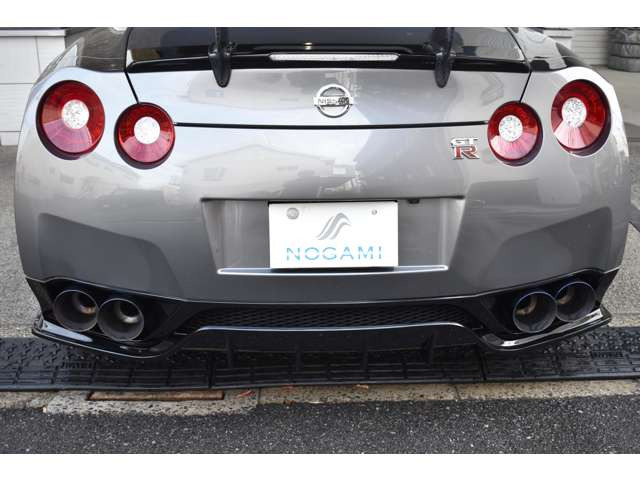 中古車 日産 GT-R 3.8 ブラックエディション 4WD 326powerエアロ RH9