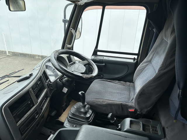 中古車 UDトラックス コンドル 車検付き!11.7t積み平ボディ の中古車詳細 (1,099,500km, グリーン, 埼玉県, 188.1万円) 