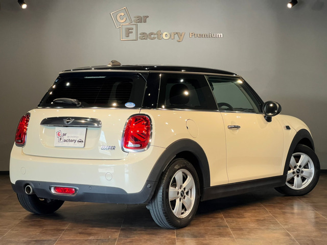 中古車 BMW MINI ミニ クーパー の中古車詳細 (28,842km, パール