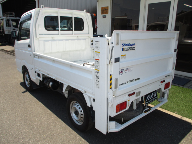 中古車 日産 NT100クリッパー DX 4WD ○パワーゲート ○4WD ○社外ナビ