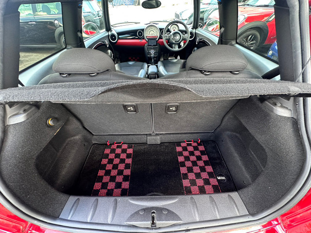 ミニクーパー　クーパーS 車検満タン　ラッピング済み BMW MINI ミニ クーパー S 後期型 サンルーフ 車検整備付き の中古車