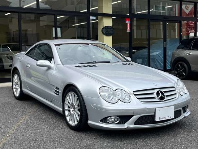 中古車 メルセデス・ベンツ SL350 AMG PKG の中古車詳細 (32,000km, 銀