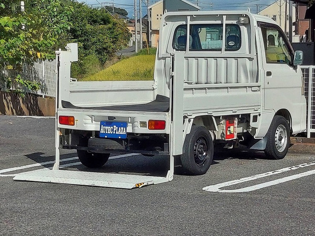 ⭐️格安（中古）新明和垂直パワーゲート軽トラック用 値下げしました - 外装、車外