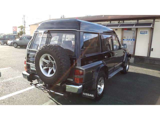 中古車 日産 サファリ 4.2 エクストラバン ハイルーフ グランロード