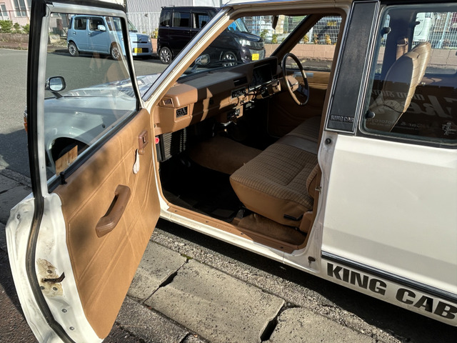 中古車 日産 ダットサンピックアップ 720 キングキャブ の中古車詳細 (49,470km, ホワイト, 静岡県, 242万円) |  中古車情報・中古車検索なら【車選びドットコム（車選び.com）】