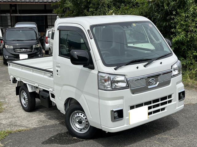 中古車 ダイハツ ハイゼットトラック エクストラ 4WD 5MT 5速 新車