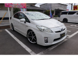 プリウス 1.8 S WORK18AW車高調マフラーカッター
