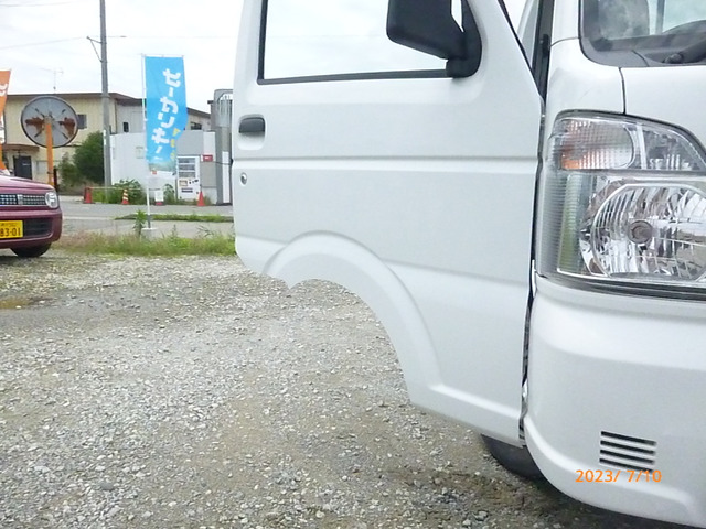 中古車 日産 NT100クリッパー DX 軽トラック MT ガソリン PS A/C の