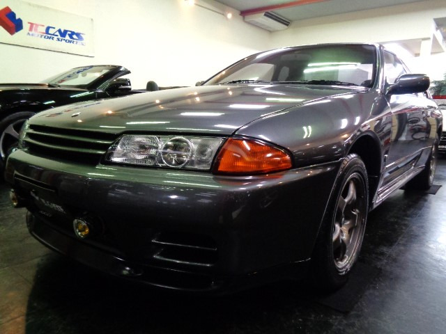 中古車 日産 スカイラインGT-R 2.6 4WD 1990yモデル純正フルエアロ5MT