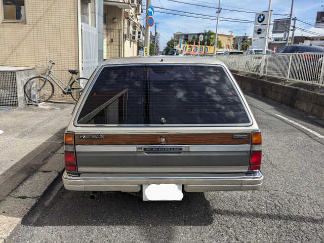 中古車 日産 セドリックワゴン 2.0 V20E SGL 7人乗り・ノーマル車