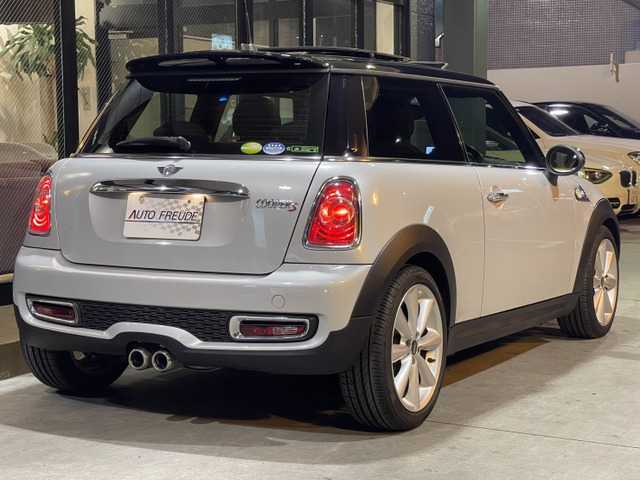 中古車 BMW MINI ミニ クーパー S 後期 1オーナ ガラスサンルーフ の