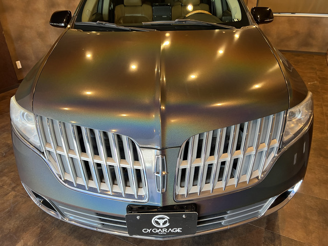 リンカーン MKT 3.5 エコブースト 4WD グロスアーバンジャングル