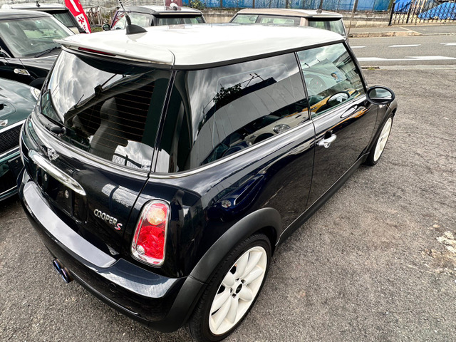 中古車 BMW MINI ミニ クーパー S 車検整備付き 正規ディーラー車 修復歴無 の中古車詳細 (77,540km, ブラック, 大阪府,  58万円) | 中古車情報・中古車検索なら【車選びドットコム（車選び.com）】