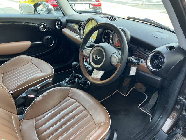 中古車 BMW MINI ミニ 50 メイフェア クーパー 革シート 純正17インチ