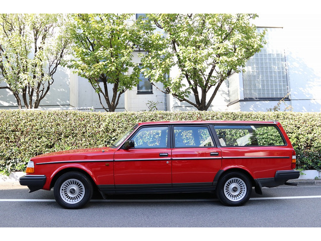 中古車 ボルボ 240エステート GL クラッシクガレージ リフレッシュ車両