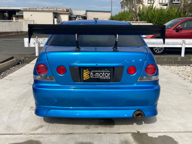 トヨタ アルテッツァ 2.0 RS200 Zエディション ボンネット