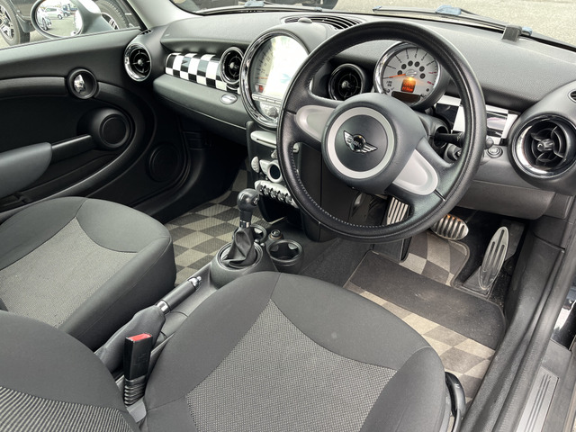 中古車 BMW MINI ミニクラブマン クーパー 評価点4.5点の美車! の中古