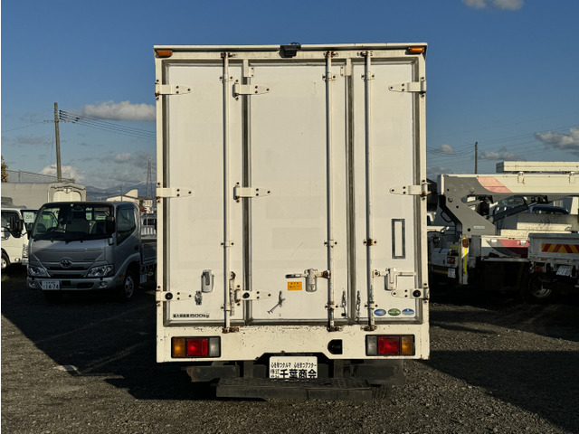 いすゞ エルフ 1.5t パネルバン AT 4WD の中古車詳細 (85,126km いすゞ エルフ 1.5t パネルバン AT 4WD の中古車詳細 (85,126km