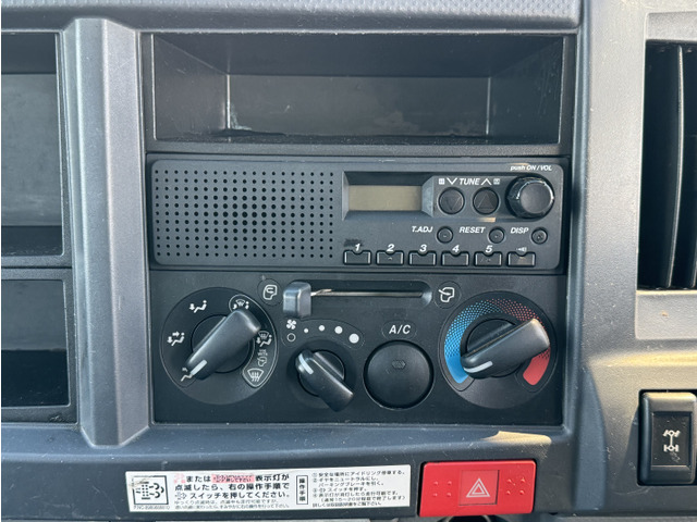 いすゞ エルフ 1.5t パネルバン AT 4WD の中古車詳細 (85,126km
