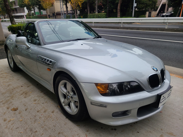 中古車 BMW Z3 ロードスター 2.2i 後期最終モデル 33.000キロ の中古車詳細 (33,300km, チタンシルバー, 東京都,  165万円) | 中古車情報・中古車検索なら【車選びドットコム（車選び.com）】